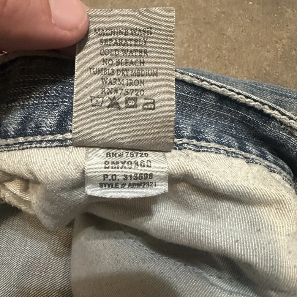 BKE Tyler Straight Jeans Men 32R 32x32 Blue Light Wash Denim Y2K Buckle Baggy